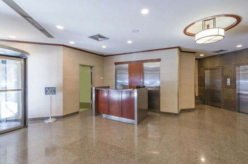 301 E 62nd St, Manhattan, NY 10065 - Photo 2 of 4