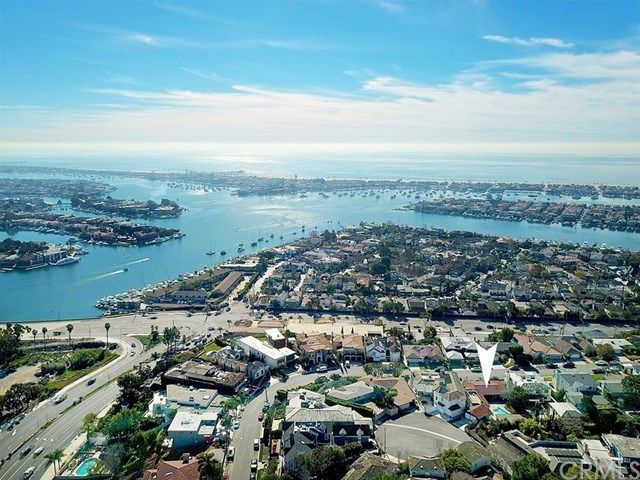 $3,015,000 | 402 Kings Road, Newport Beach, CA 92663