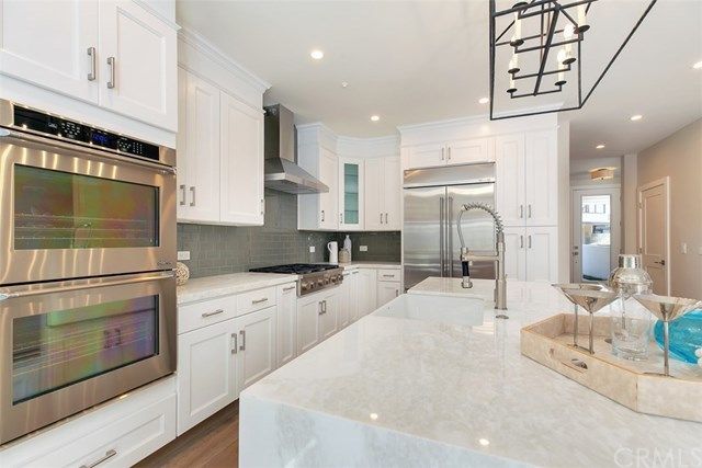 $1,489,000 | 242 Catalina Drive, Newport Beach, CA 92663