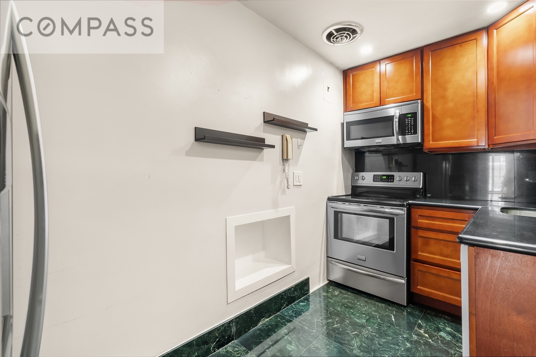 313 West 75th Street, Unit 2/3A Manhattan, NY 10023 - Photo 5 of 8