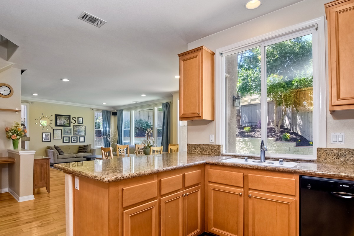 1680 Archer Road San Marcos, CA 92078 - Photo 4 of 24