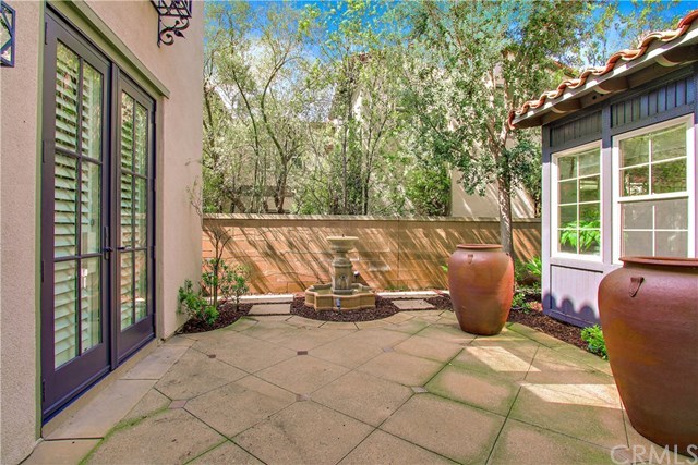 29 Summer House Irvine, CA 92603 - Photo 6 of 38