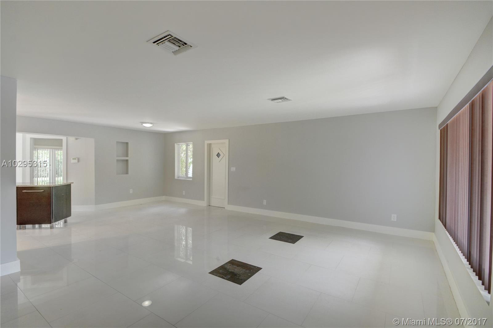 4036 Southwest 5th Street Plantation, FL 33317 - Photo 4 of 28