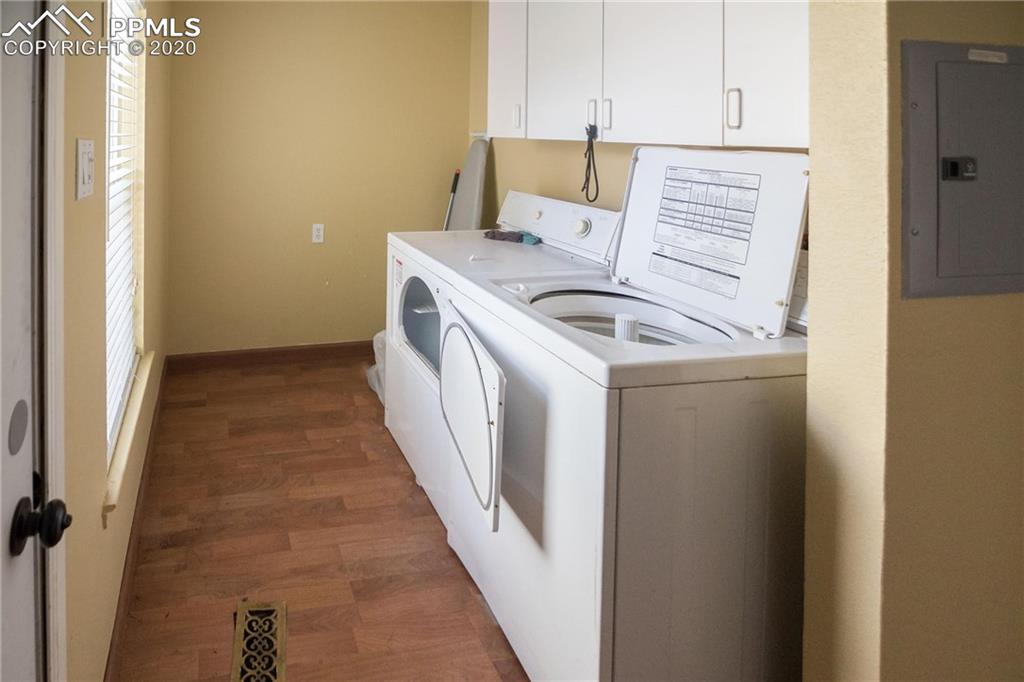 2084 Barrett Road Colorado Springs, CO 80926 - Photo 13 of 20