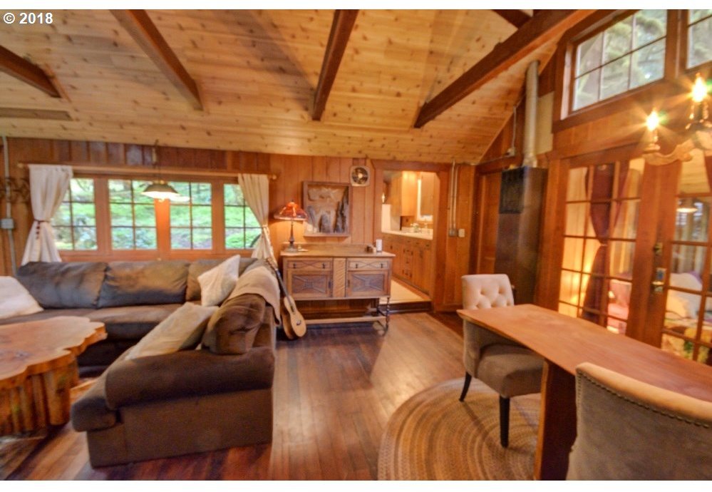 29007 Road 20 Rhododendron, OR 97049 - Photo 24 of 28