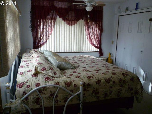 9188 Southwest Line Drive Cornelius, OR 97113 - Photo 8 of 16