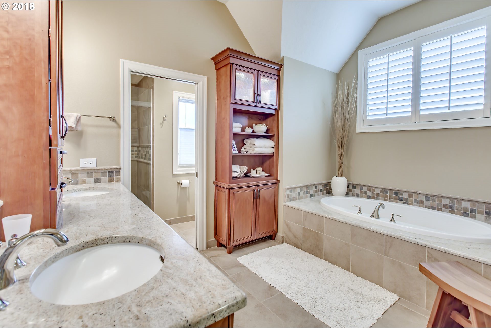 4364 Southwest Trail Road Tualatin, OR 97062 - Photo 16 of 25 Gallery Image 16