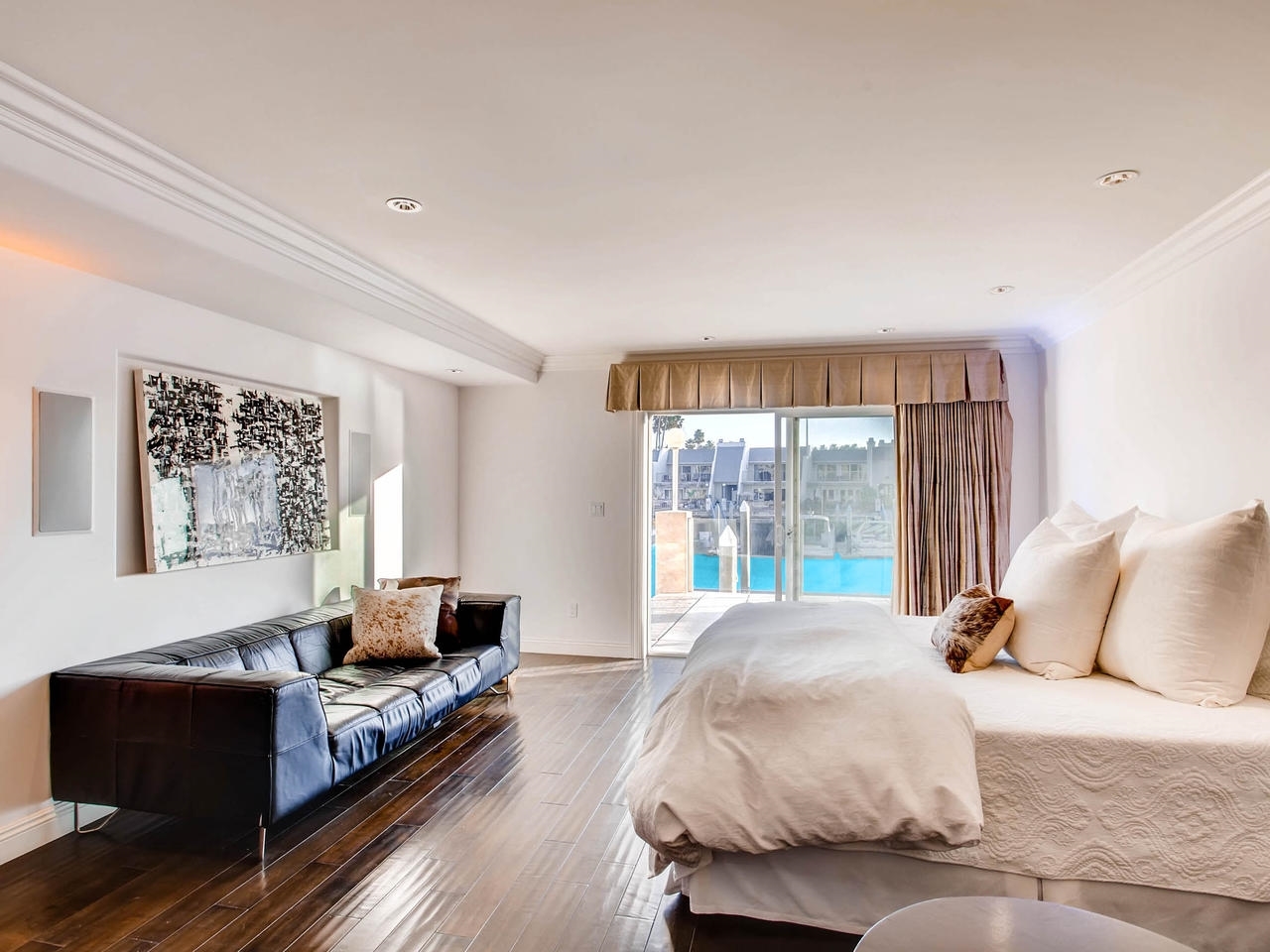 8 Green Turtle Road Coronado, CA 92118 - Photo 17 of 21