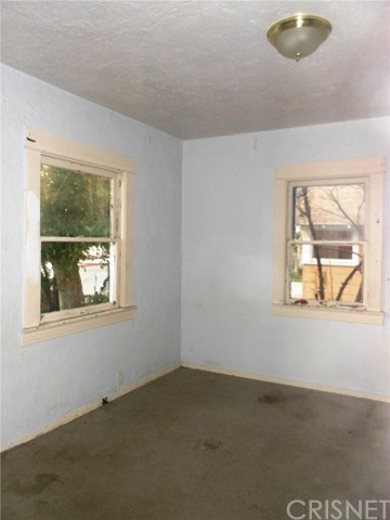 6220 Tyrone Avenue Van Nuys, CA 91401 - Photo 16 of 21