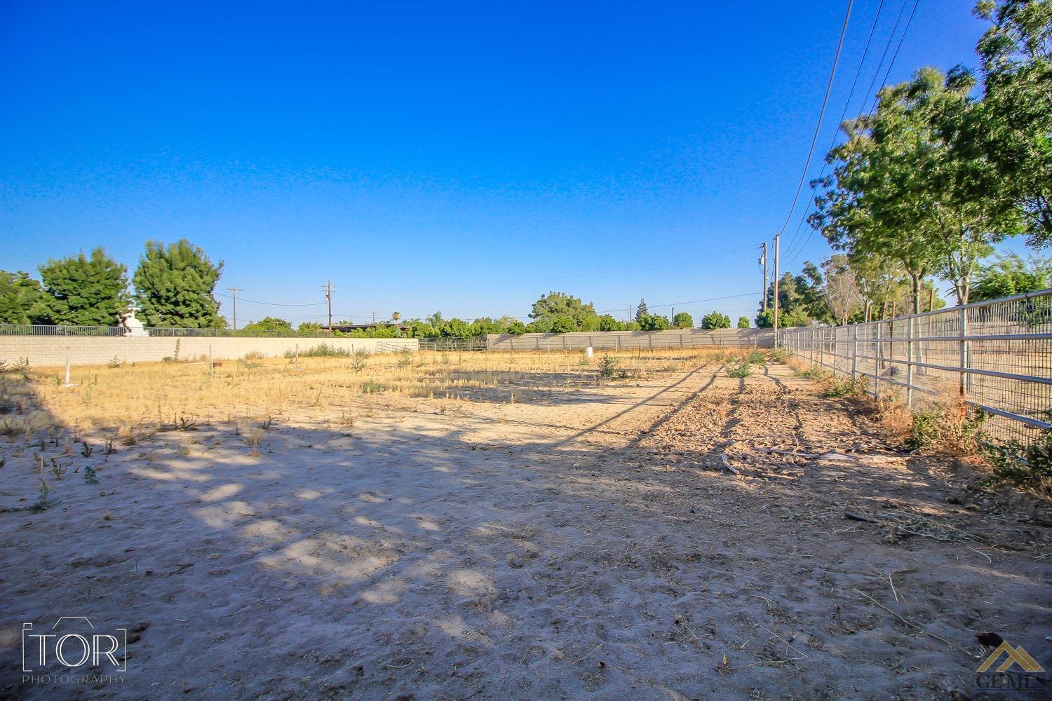 13039 Meacham Road Bakersfield, CA 93314 - Photo 31 of 32 Gallery Image 31