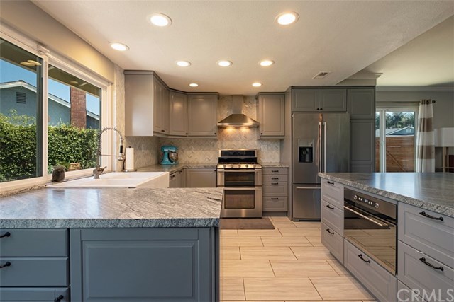 357 South Earlham Street Orange, CA 92869 - Photo 11 of 39