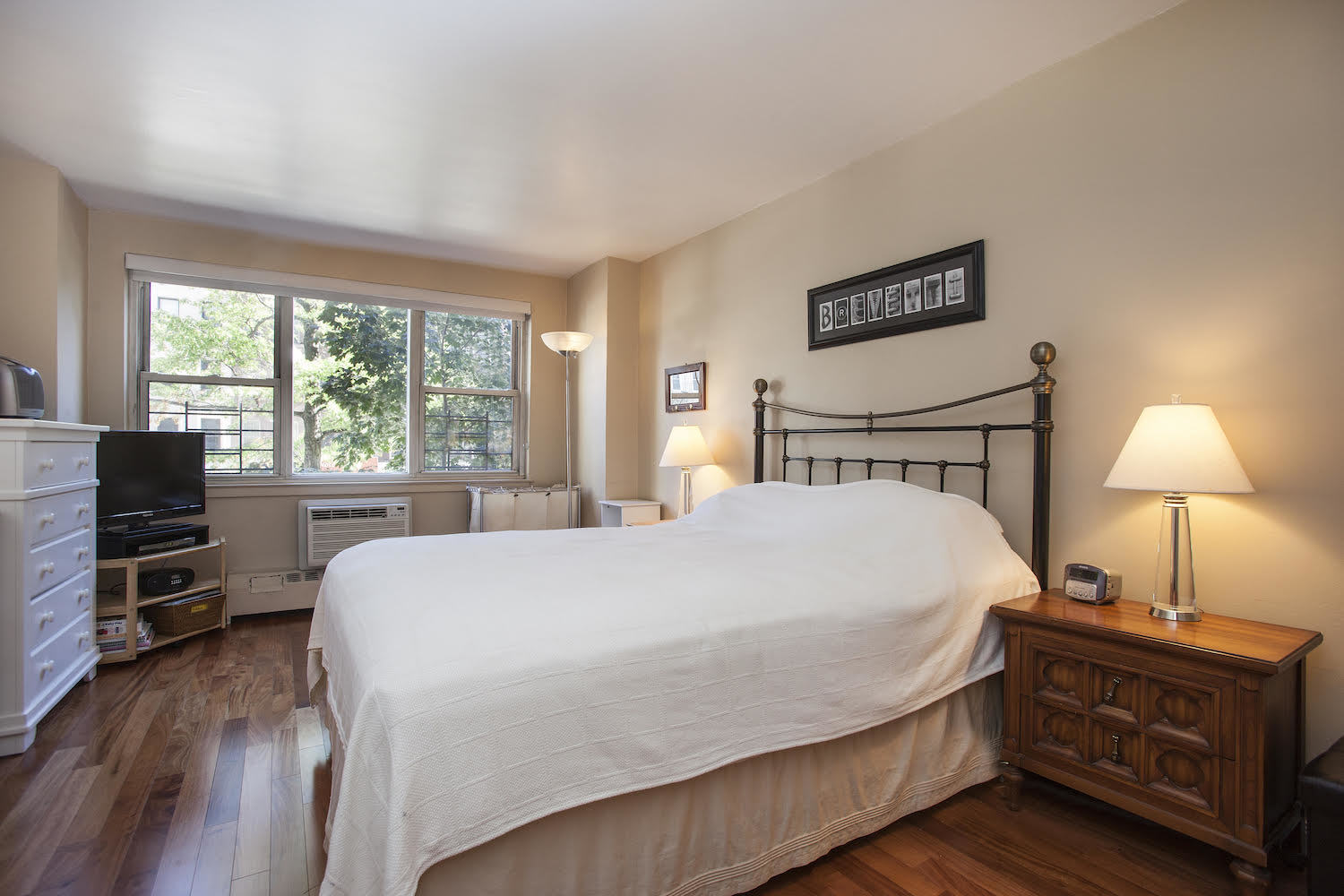 340 East 80th Street, Unit 2H Manhattan, NY 10075 - Photo 4 of 6