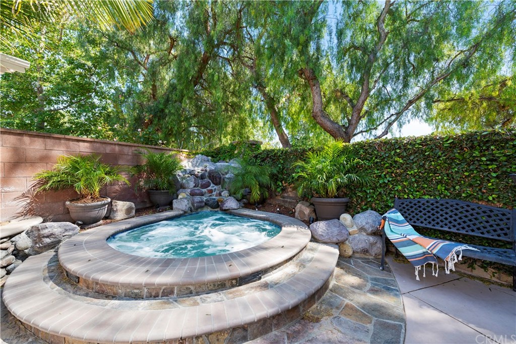 25 Laurelhurst Drive Ladera Ranch, CA 92694 - Photo 3 of 54