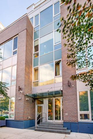 Sevenberry 120 N 7th St, Brooklyn, NY 11249 - Photo 2 of 7