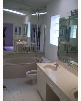 233 Northeast 212th Terrace Miami, FL 33179 - Photo 7 of 13