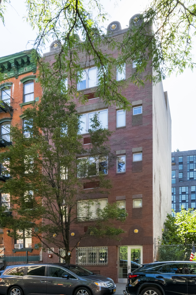 235 E 2nd St, Manhattan, NY 10009 - Photo 2 of 4