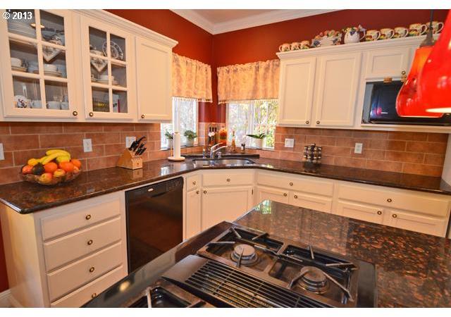 12692 Southwest Canvasback Way Beaverton, OR 97007 - Photo 9 of 16 Gallery Image 9