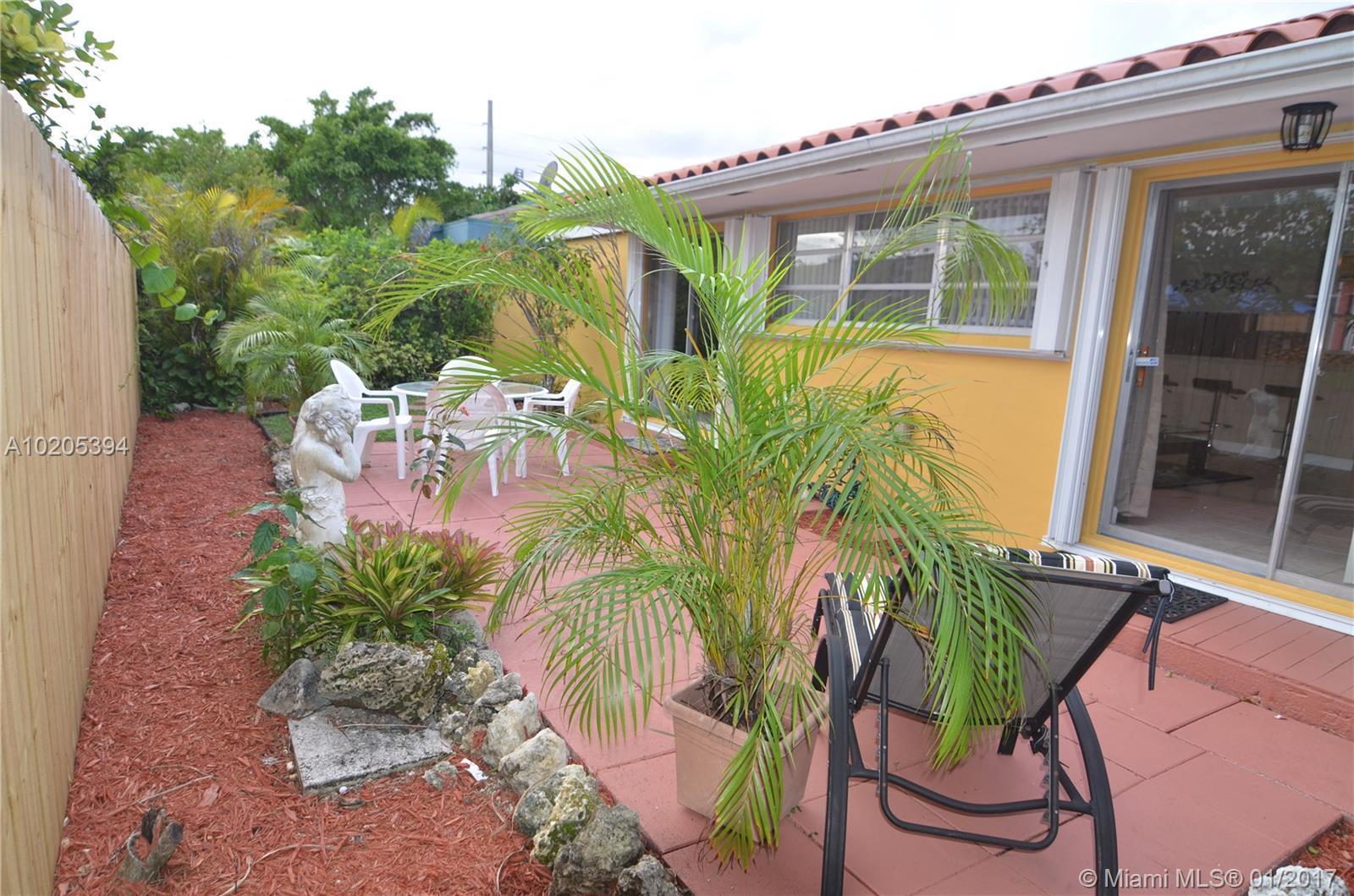 11570 Southwest 83rd Terrace Miami, FL 33173 - Photo 27 of 35
