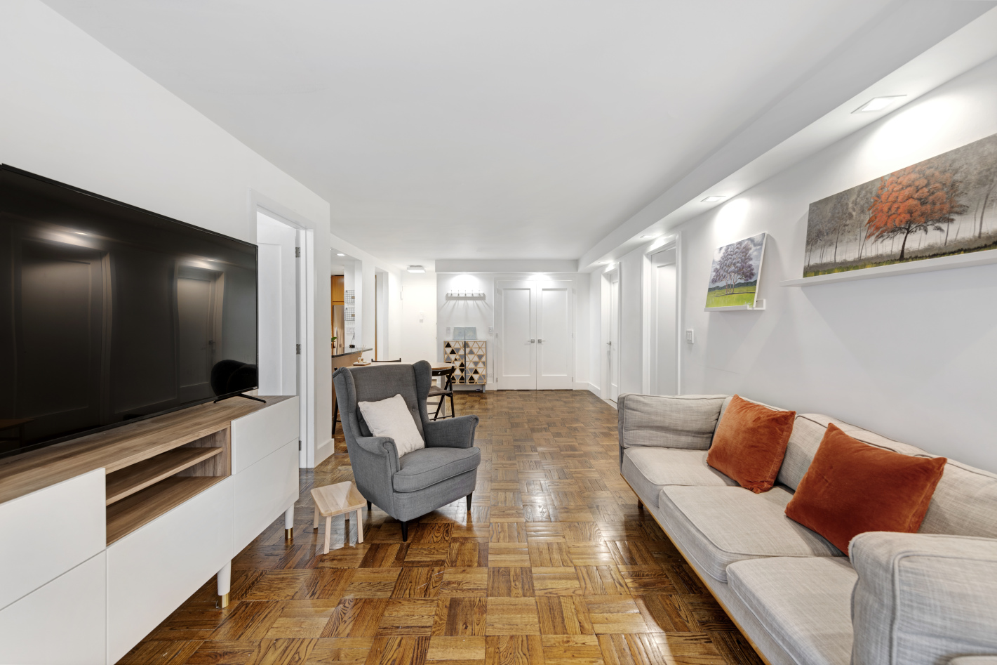 136 East 56th Street, Unit 3J Manhattan, NY 10022 - Photo 1 of 14