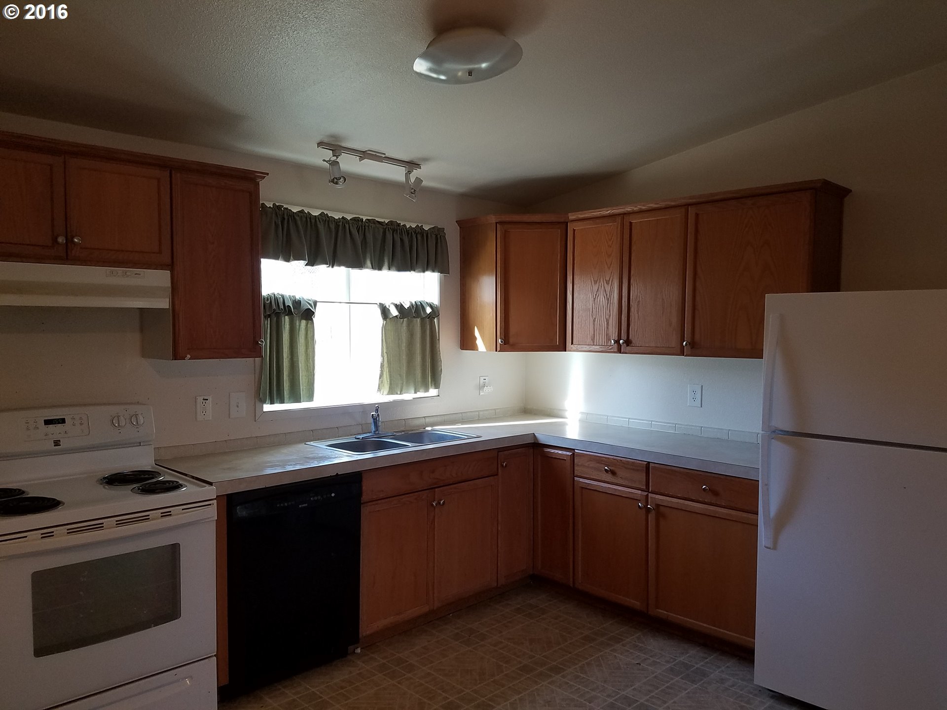 1501 Southwest Isaac Avenue Pendleton, OR 97801 - Photo 22 of 24