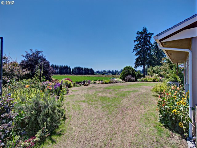 20588 Case Road Northeast Aurora, OR 97002 - Photo 25 of 29 Gallery Image 25