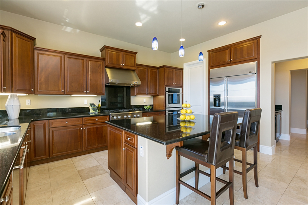 7004 Corintia Street Carlsbad, CA 92009 - Photo 6 of 25