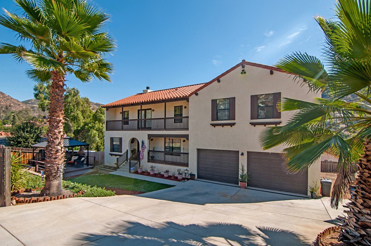 134 Almyra Road El Cajon, CA 92019 - Photo 1 of 25