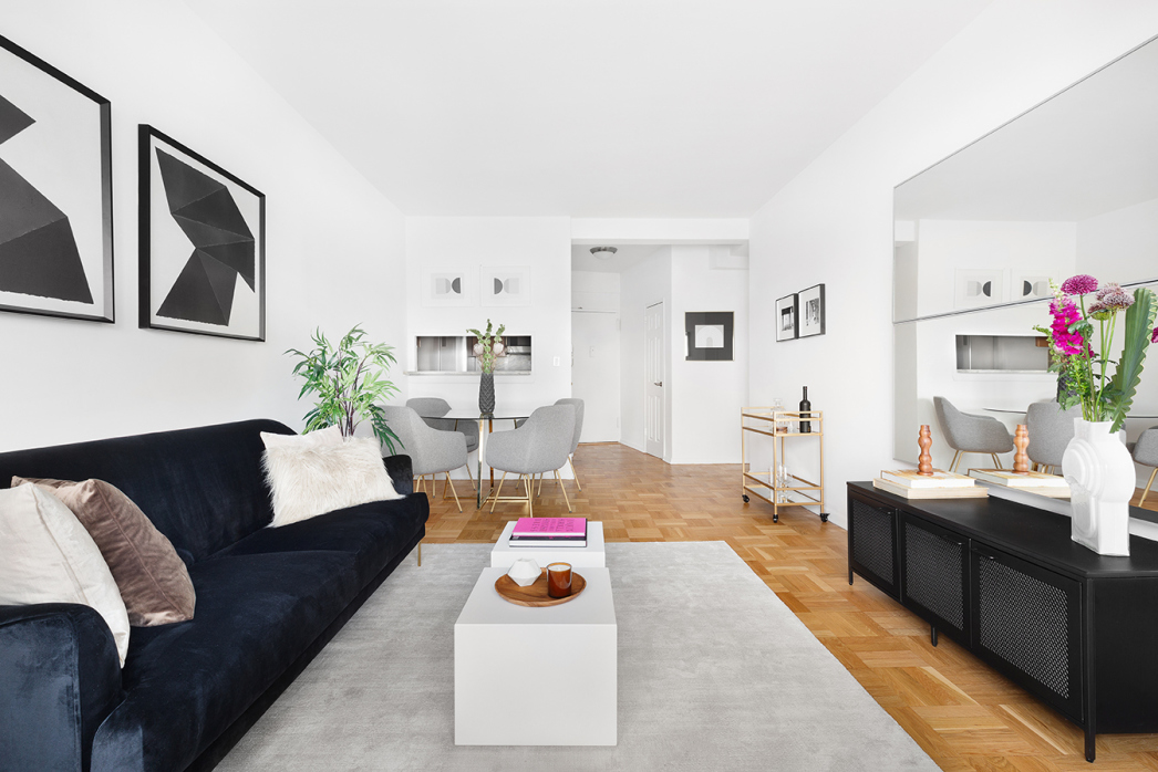 33 Greenwich Avenue, Unit 10M Manhattan, NY 10014 - Photo 2 of 11