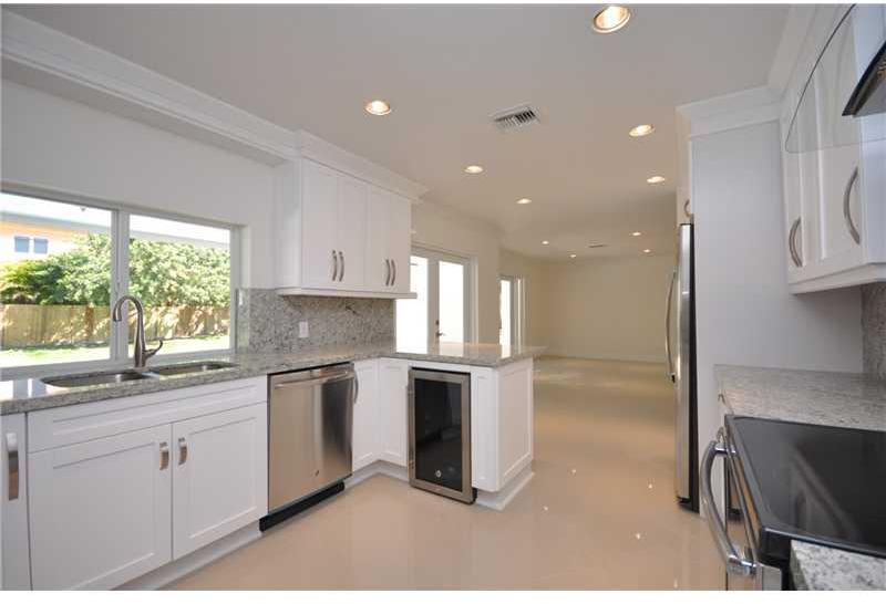 7701 Southwest 129th Street Pinecrest, FL 33156 - Photo 2 of 17