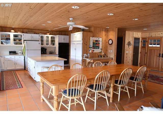 38881 North Twickenham Road Mitchell, OR 97750 - Photo 20 of 32 Gallery Image 20