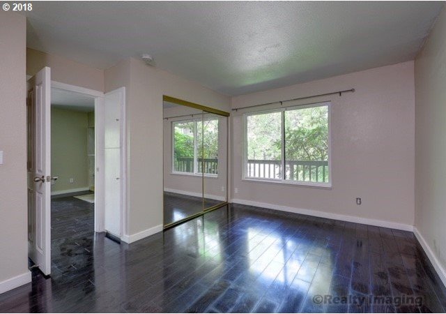 7734 Southwest Barnes Road, Unit E Portland, OR 97225 - Photo 6 of 10 Gallery Image 6