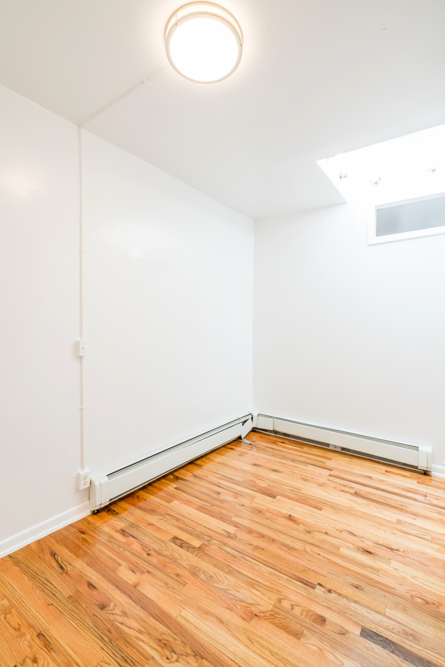 28 Jane Street, Unit 1 Manhattan, NY 10014 - Photo 4 of 7