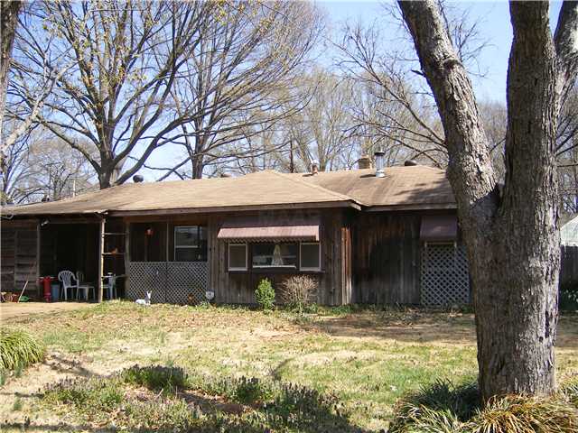 1018 Buckner Road Memphis, TN 38122 - Photo 3 of 12
