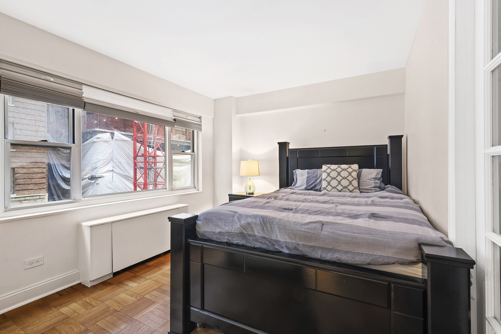 100 West 57th Street, Unit 6L Manhattan, NY 10019 - Photo 3 of 7