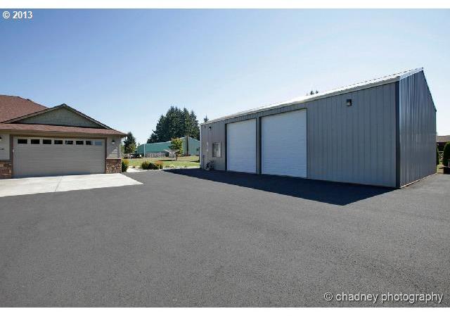 8100 Southeast Pleasant Home Road Gresham, OR 97080 - Photo 3 of 16