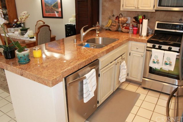 43334 32nd Street West Lancaster, CA 93536 - Photo 10 of 29