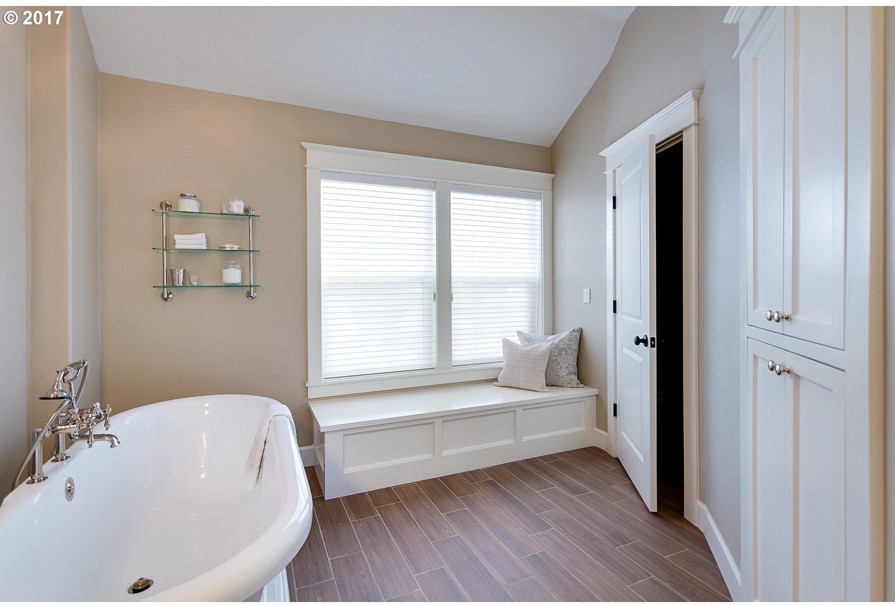 14353 Southwest Benchview Terrace Tigard, OR 97224 - Photo 17 of 30 Gallery Image 17
