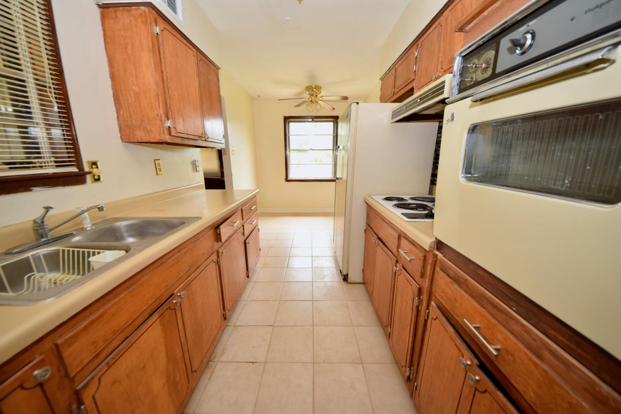 4402 Shadcrest Road Memphis, TN 38128 - Photo 5 of 15
