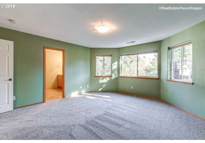 11940 Northwest Tyler Court Portland, OR 97229 - Photo 10 of 29