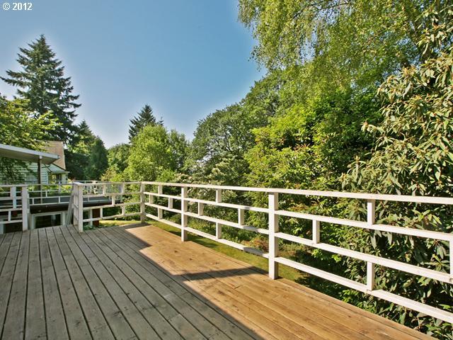 3386 Southwest Fairmount Boulevard Portland, OR 97239 - Photo 15 of 16 Gallery Image 15