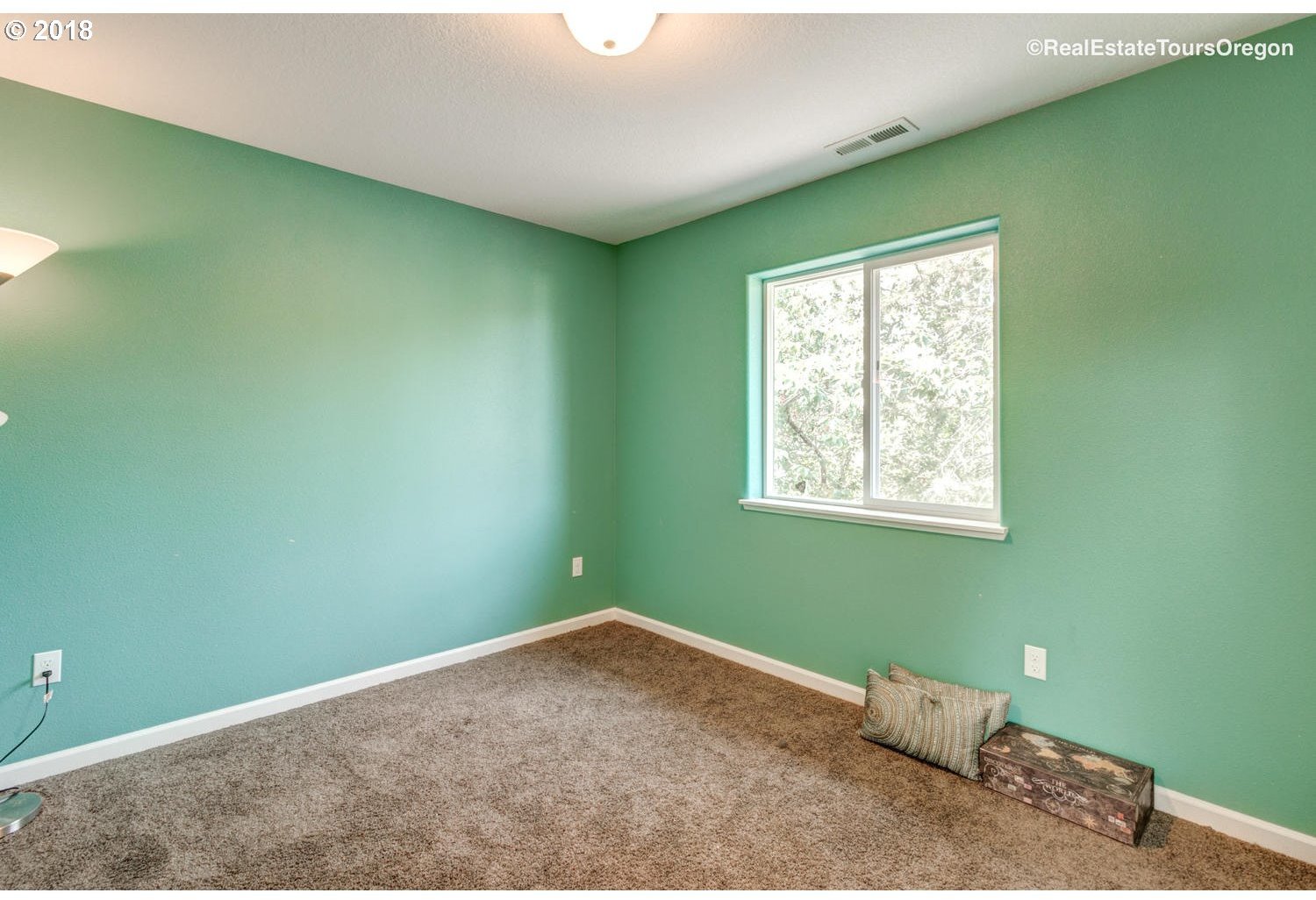 1560 North Davis Street Cornelius, OR 97113 - Photo 26 of 32
