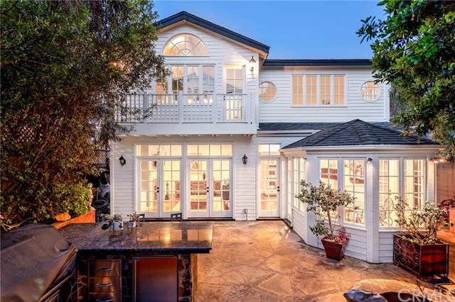 2005 Pine Avenue Manhattan Beach, CA 90266 - Photo 2 of 40