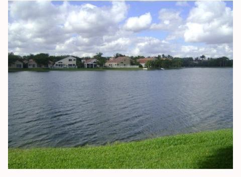 1356 Garden Road Weston, FL 33326 - Photo 3 of 3