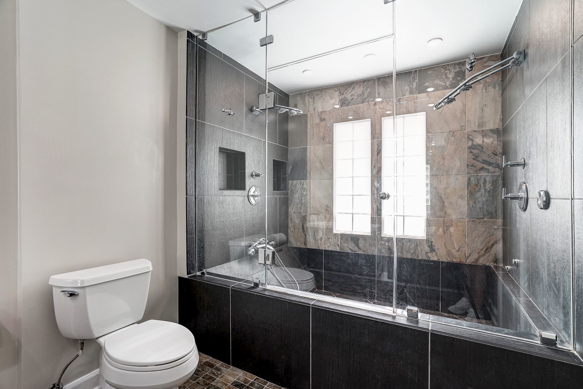 1309 T Street Northwest, Unit 2 Washington, DC 20009 - Photo 17 of 30