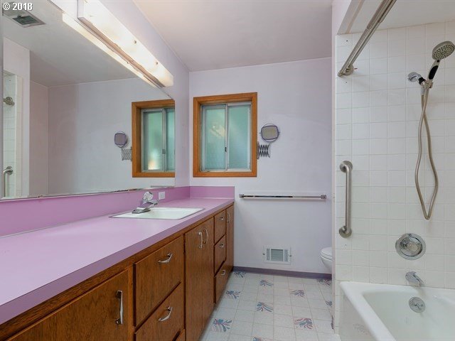 12515 Northwest Mountain View Road Portland, OR 97231 - Photo 28 of 32 Gallery Image 28