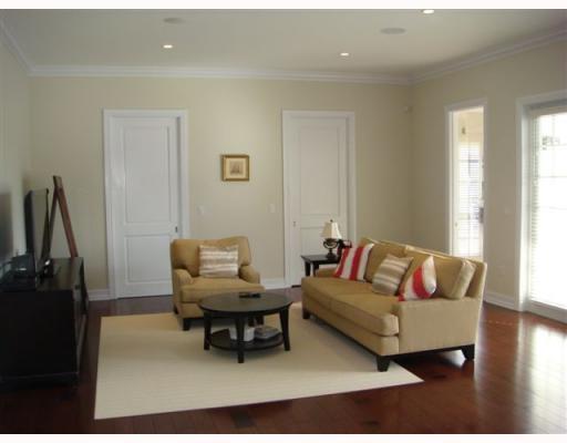 797 Ridgewood Road Key Biscayne, FL 33149 - Photo 11 of 16