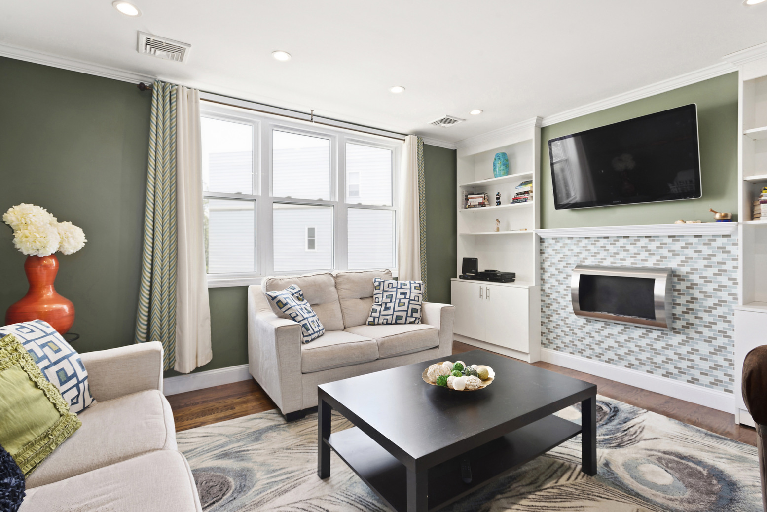 231 Admiral Lane, Unit 2231H Bronx, NY 10473 - Photo 4 of 10