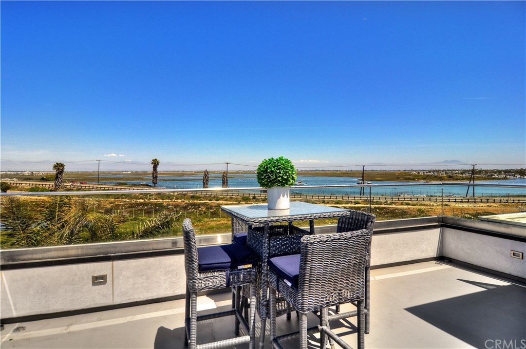 30 Pacific Avenue Surfside, CA 90743 - Photo 7 of 41