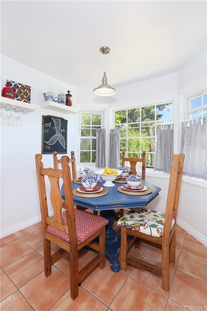 360 Ruby Street Laguna Beach, CA 92651 - Photo 5 of 15