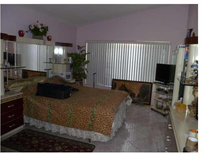 Mapleridge Hollywood, FL 33312 - Photo 3 of 8